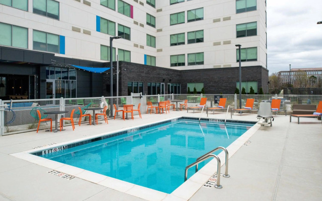 Aloft Charlotte Airport