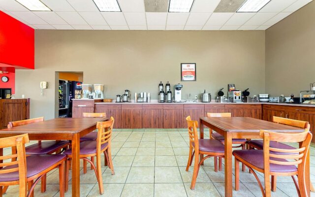 Motel 6 Effingham, IL