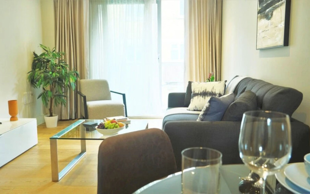 Spacious Elegant Apartments in Southbank
