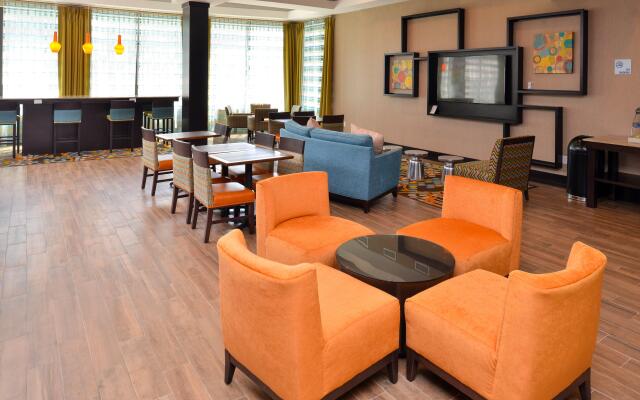 Holiday Inn Express & Suites Austin South by IHG