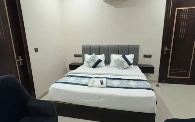 Radiant Blu Hotels Sector 70