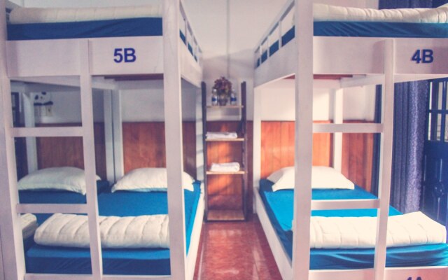 AQua Home - Hostel