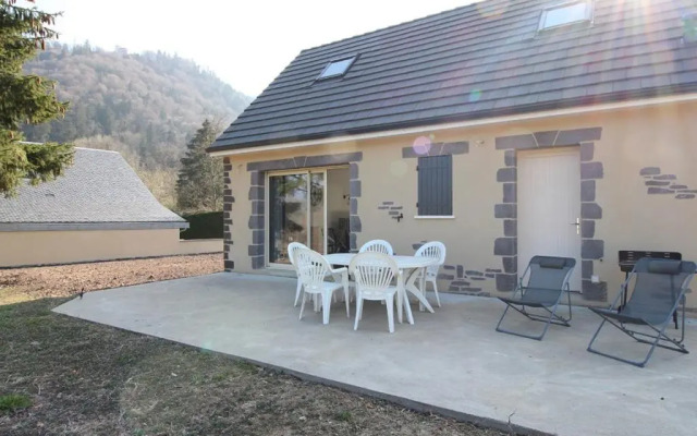Maison La Bourboule, 3 pièces, 8 personnes - FR-1-608-203
