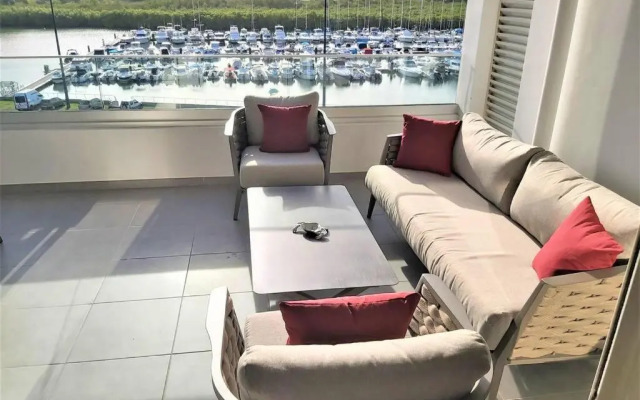 Appartement neuf vue Marina étang Z'abricot FDF