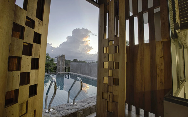 Natee The Riverfront Hotel Kanchanaburi