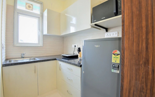 Olive Service Apartment-Golf Course Road