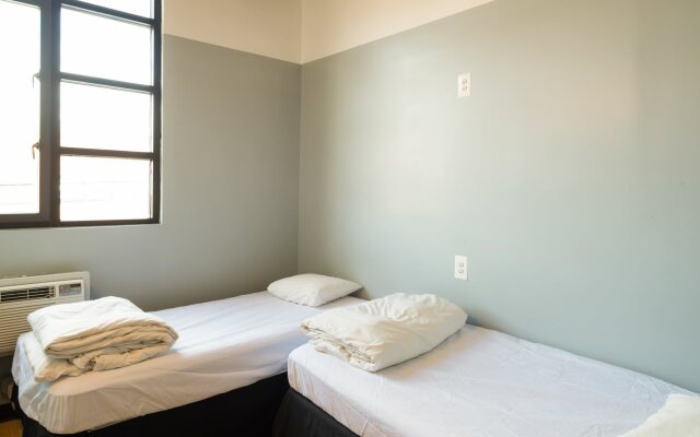 The Local - Hostel