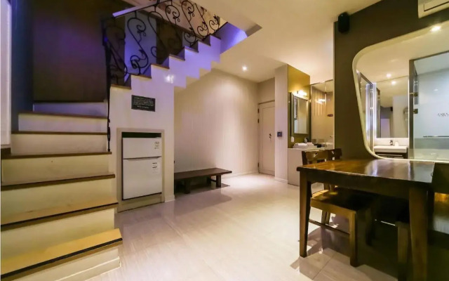 Zara Hotel