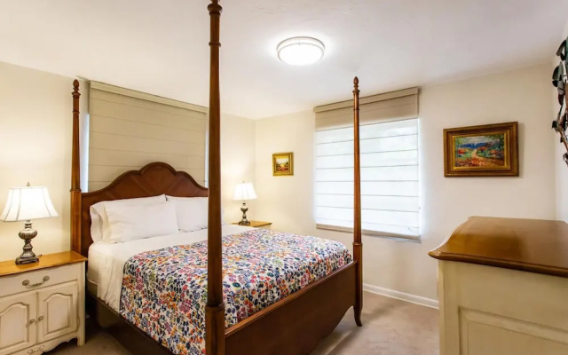 Pesaro Vacation Rental in the Moorings