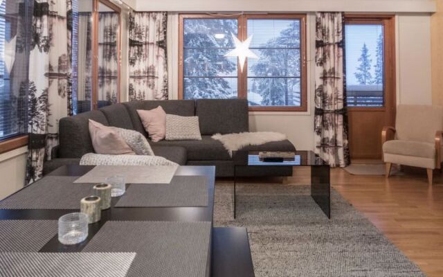 Karhunvartijan linna c24