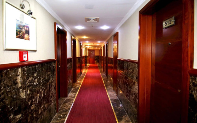Sun And Sands Downtown Hotel
