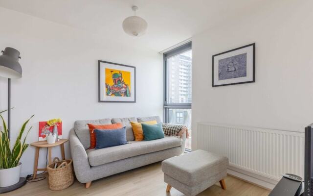 Funky 1BD High-rise Flat W/city Views, Angel!