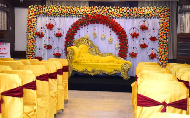 Hotel Anand International