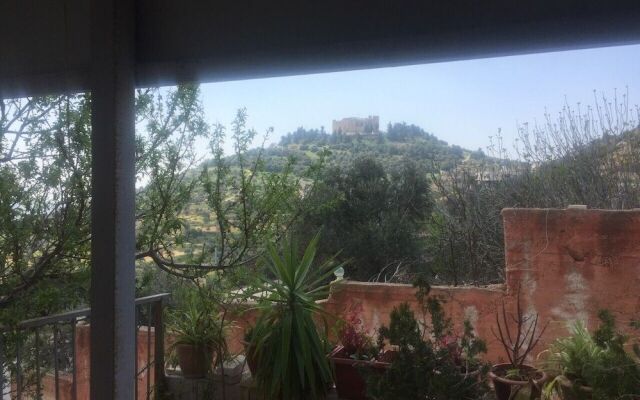 Ajloun Hotel