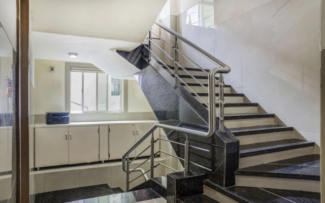 Everest Lodging By Treebo