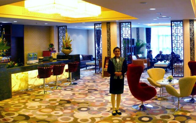 Yulong International Hotel