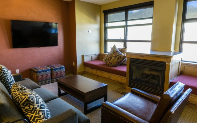 Come Golf or Ski in/out at this best location by RedAwning - Save 20% on 7+ Nights!