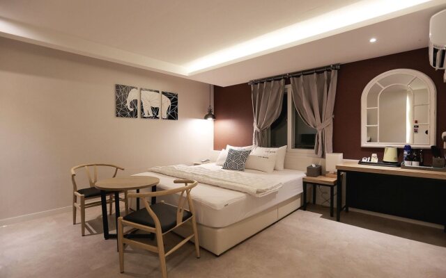Hotel Idea Gupo