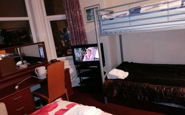 Overton Villa Hotel
