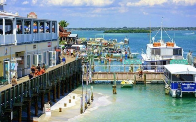 Twins Inn & Apartments