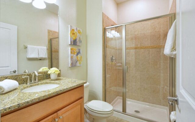 Storey Lake 4 Bedroom Townhome w Splashpool - 1618ST