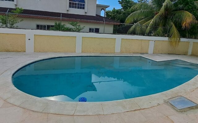 Affordable Rooms at Greensview