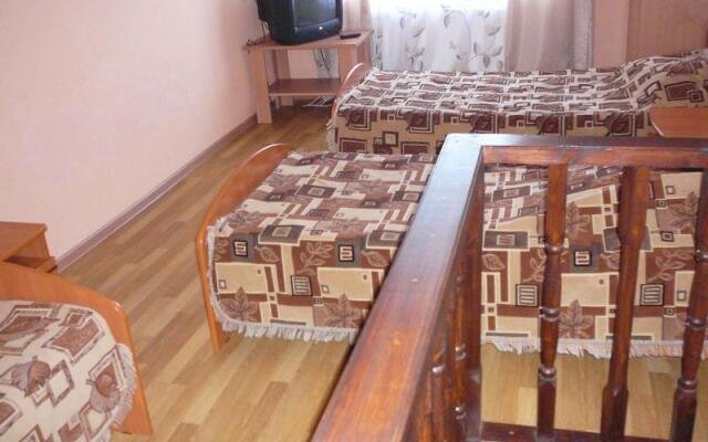 На Весенней