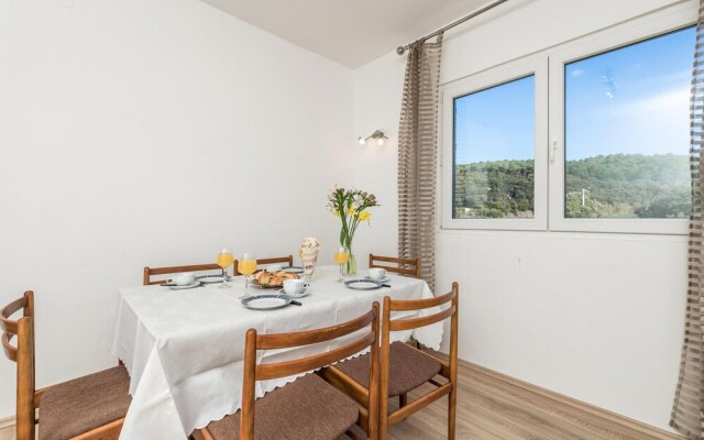 Amazing Home in Supetarska Draga With Wifi and 3 Bedrooms