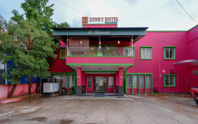 RedDoorz near Citraland Waterpark Kendari