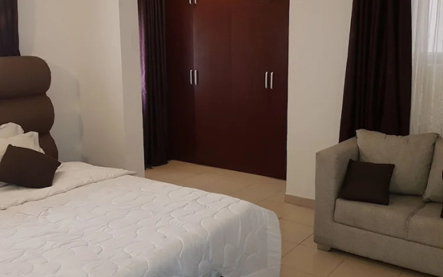 Cadogan Place Estate Apartment