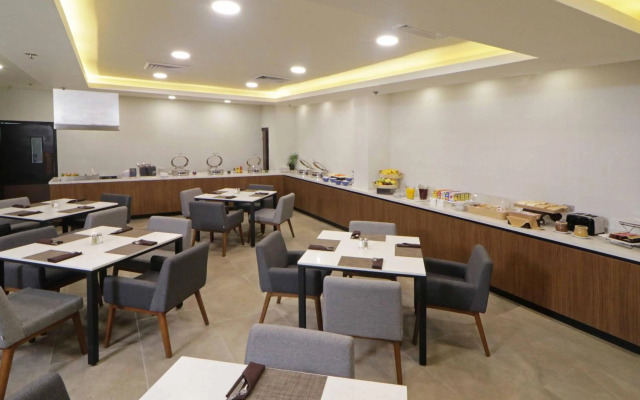 Courtyard by Marriott Monterrey Airport