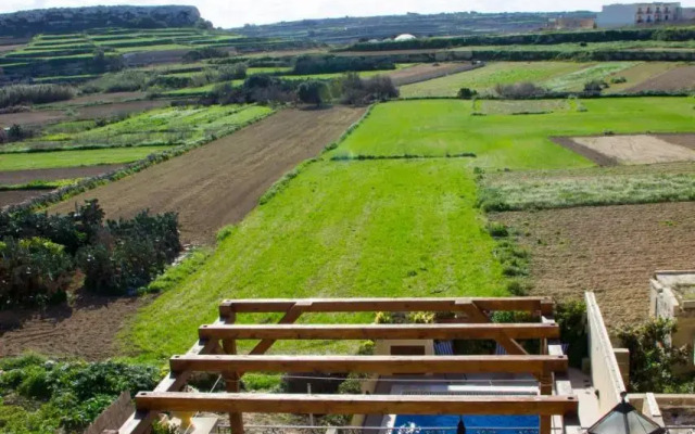 Villayana Gozitan Farmhouse with pool