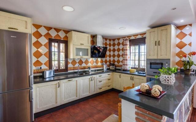 Villa Asuncion Arenas by Ruralidays