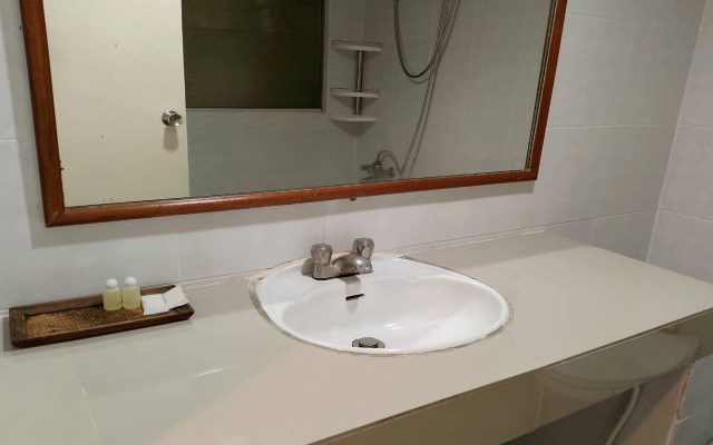 Safari Riviera Resort