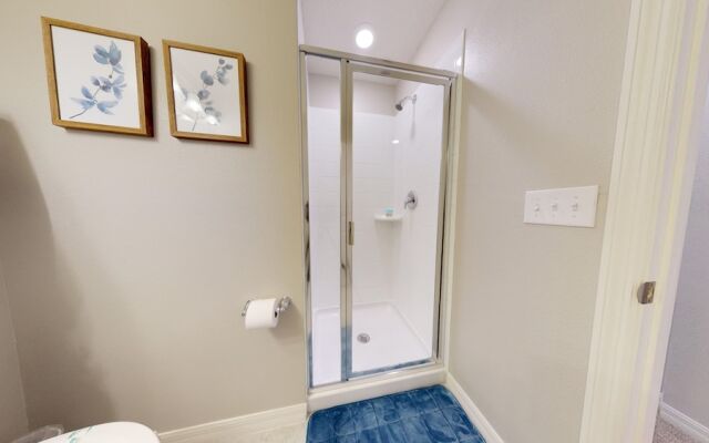 Compass Bay Kwa132