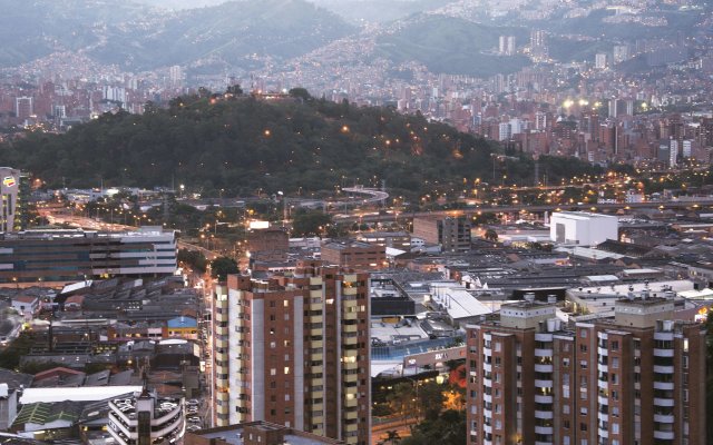 La Quinta by Wyndham Medellin