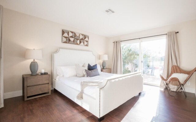 Via Santa Rosa - Grapevine