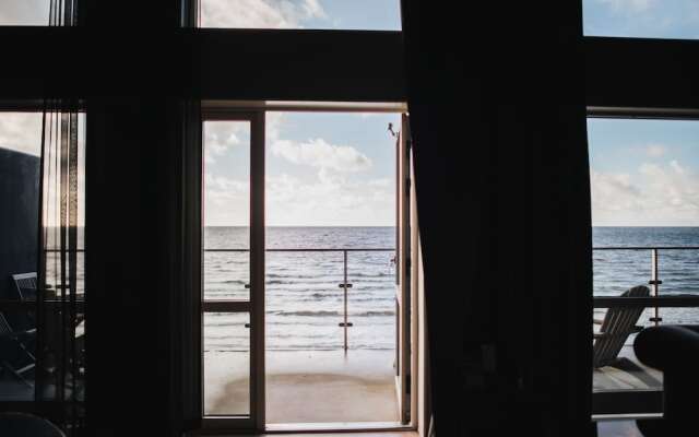 Ocean Hotel