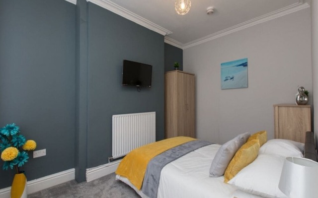 Town House @ Wistaston Road