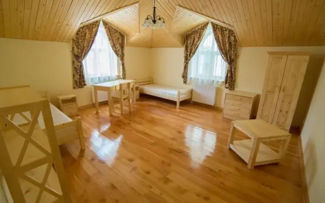 Pokrovsky Dvir