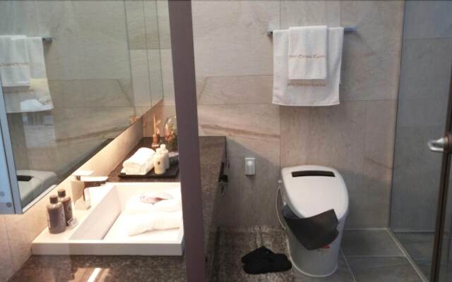 Seopjikoji Ocean Condo