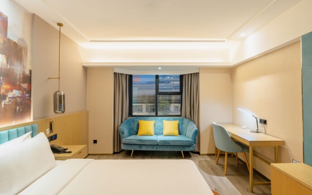 K-house Hotel