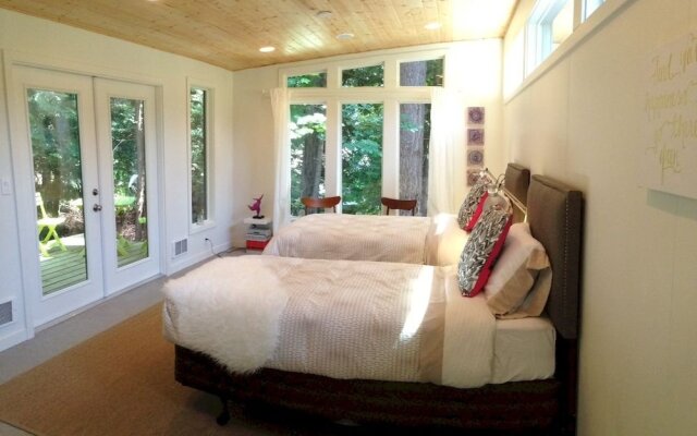 Nectar Yoga B&B Bowen Island