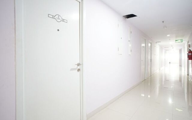 Apartement Green Pramuka City By Karen Property