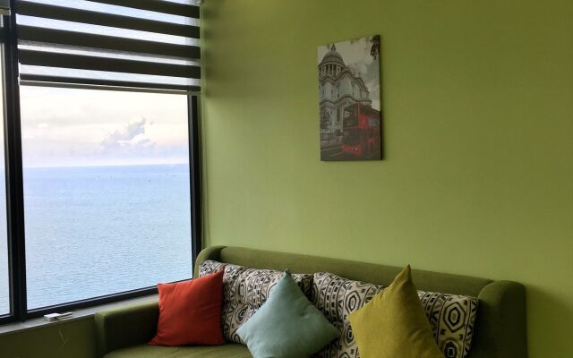 Seaview Front Apartment