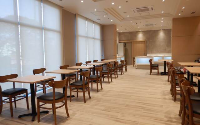 Wishton Hotel Yangon