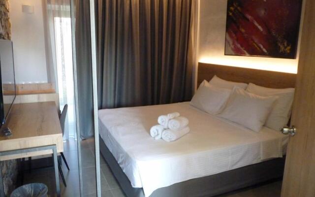 Comfort Suites and Rooms