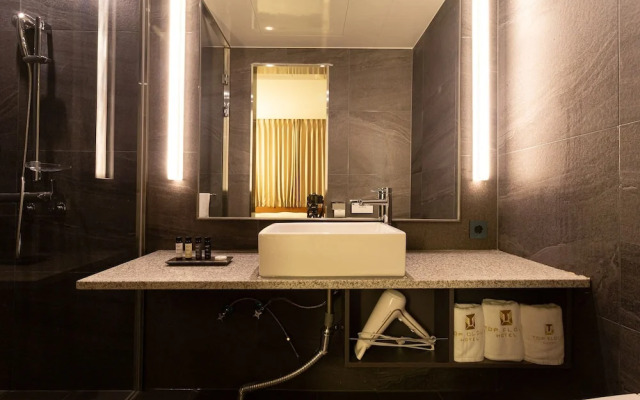 Topcloud Hotel Iksan