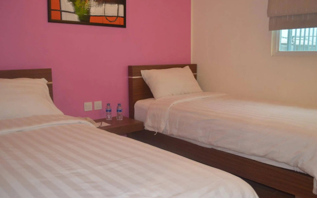 World Hotel