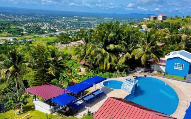 African Hill Hotel & Resort
